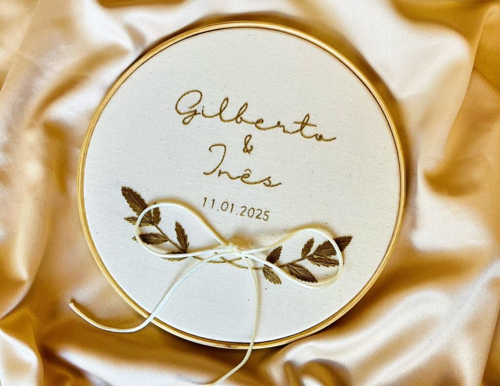 Como escolher o porta-alianças perfeito para o seu casamento